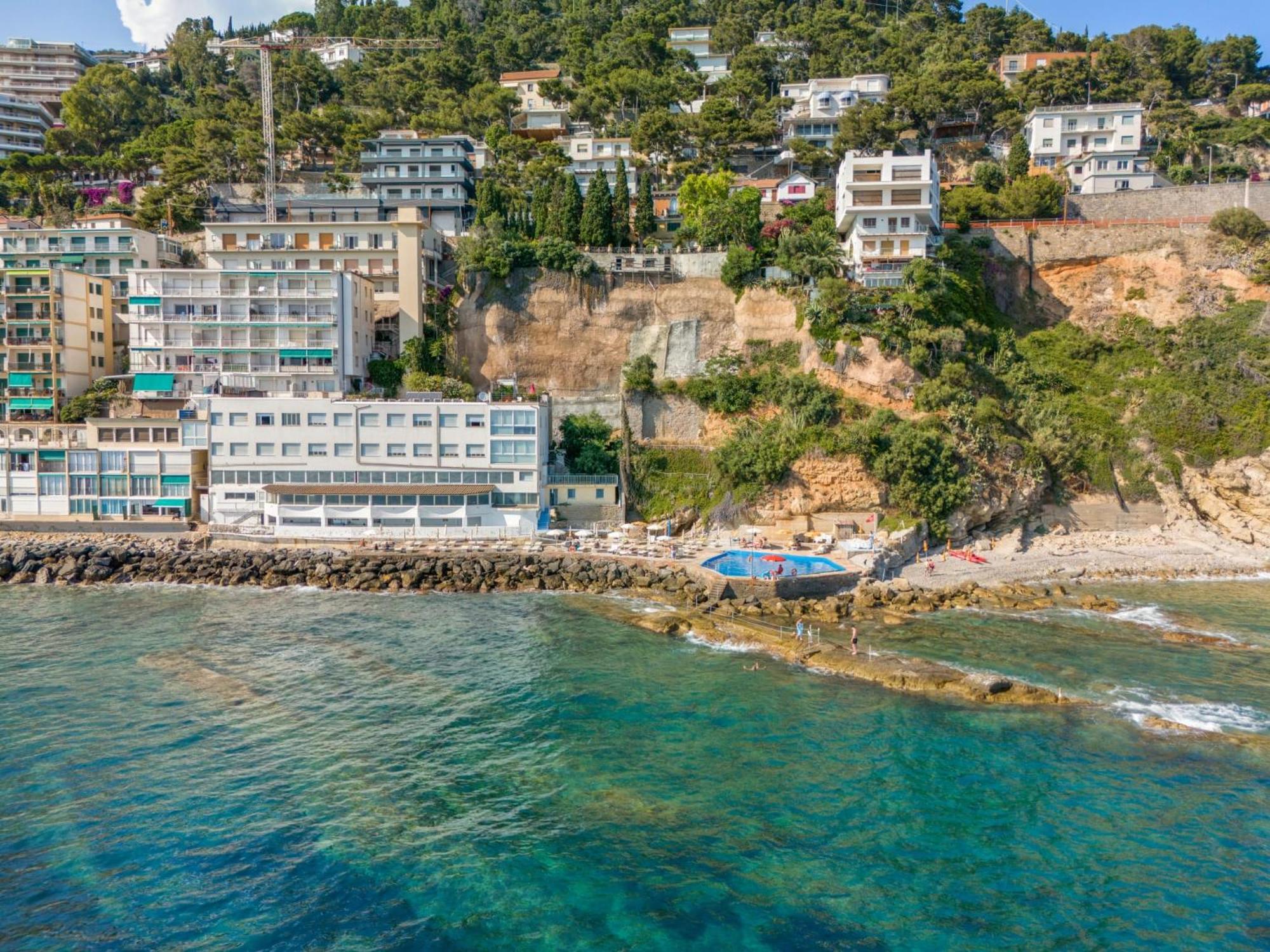Hotel La Perla Del Capo Ospedaletti Eksteriør billede
